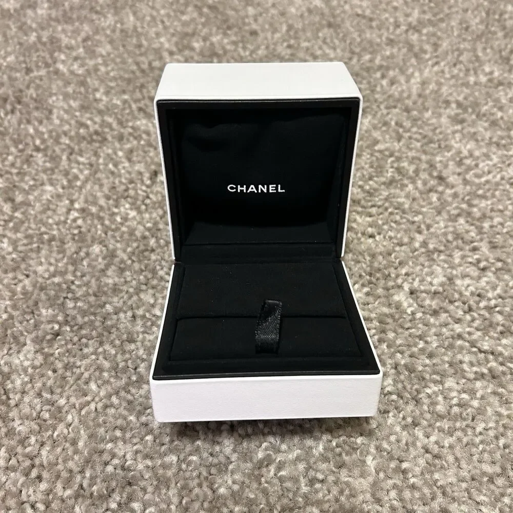 EMPTY REPLACEMENT INNER OUTER RING BOX / RIBBON / PILLOW - CHANEL 4